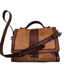 VINTAGE FOSSIL Woman Satchel
Brown Leather Flap
Crossbody Messenger
Handbag Y2K